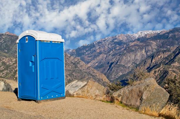Best Portable bathroom rental  in Acushnet Center, MA